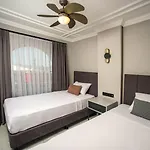 Art Hotel 3*